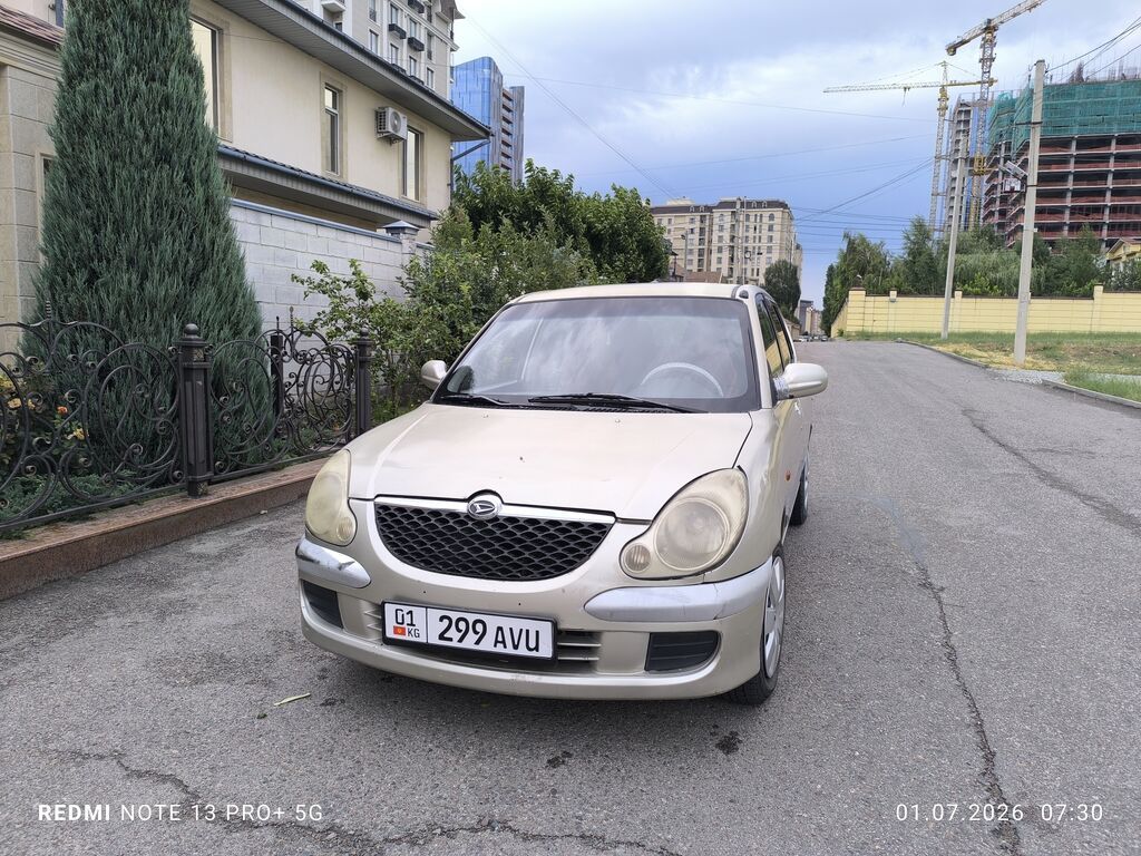 Daihatsu Sirion: 2002 г., 1 л, Автомат, Бензин: фото 2