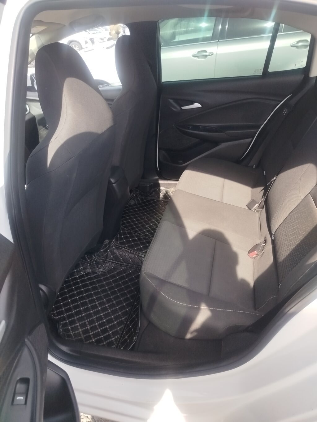 Chevrolet Onix: 2019 г., 1 л, Автомат, Бензин, Седан: фото 7