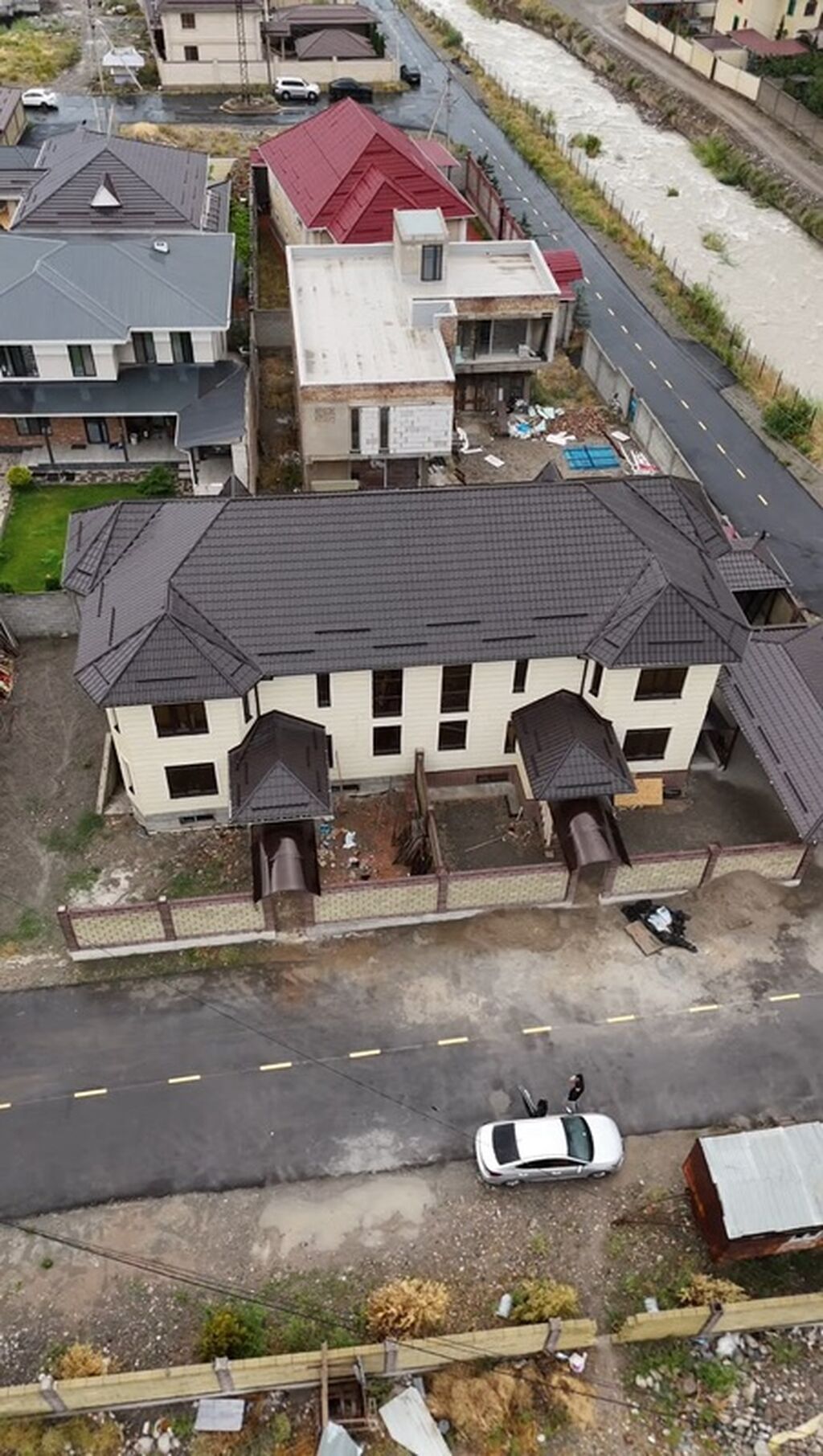 5 комнат, 320 м², 3 соток, 12 мкр Газ, Электричество, Канализация: фото 3