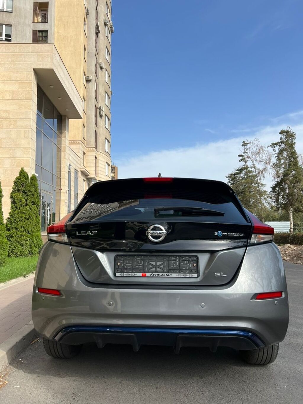 Nissan Leaf: 2018 г., Автомат, Электромобиль, Хэтчбэк: фото 4