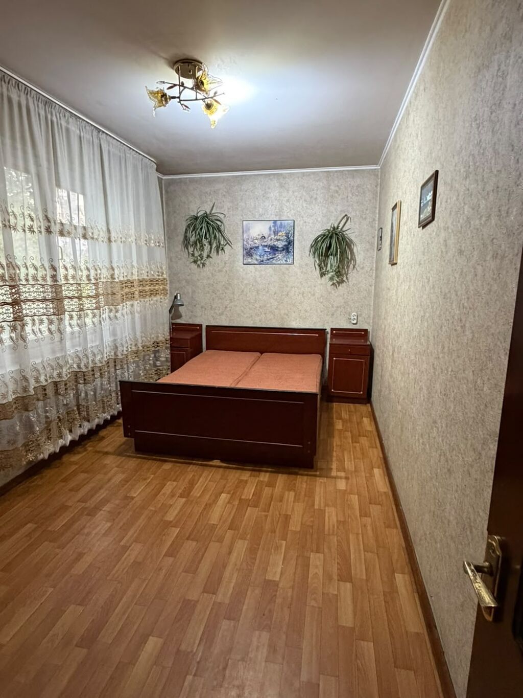 3 комнаты, Аламедин-1 мкр Собственник, Семейным, С мебелью полностью: фото 2