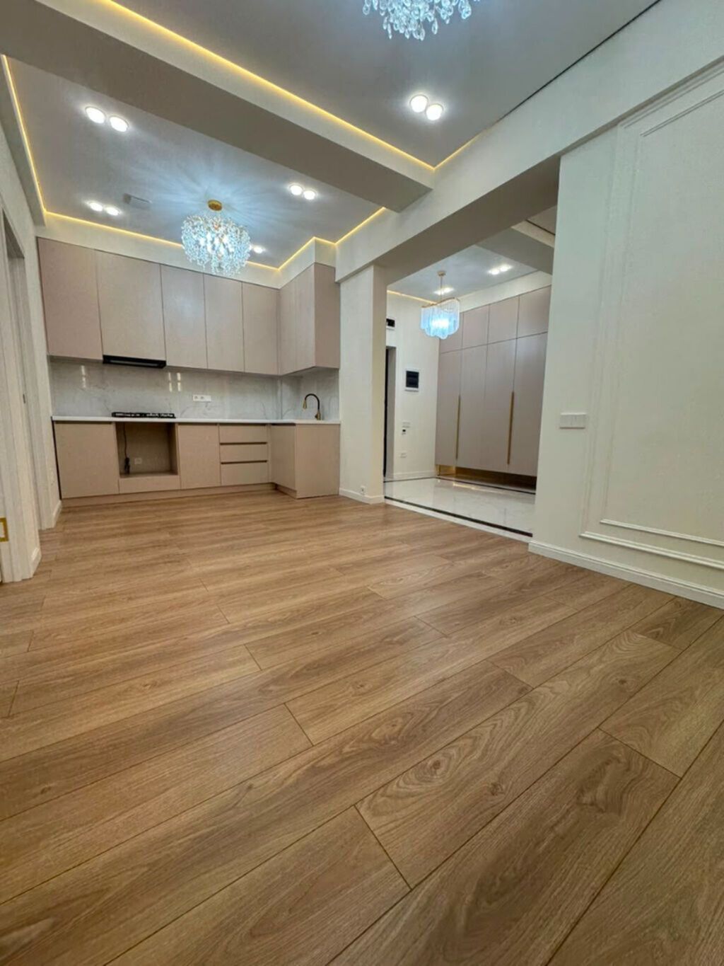 3 комнаты, 100 м², 1000 мелочей (Карпинка) Элитка, 9 этаж, Дизайнерский ремонт: фото 8