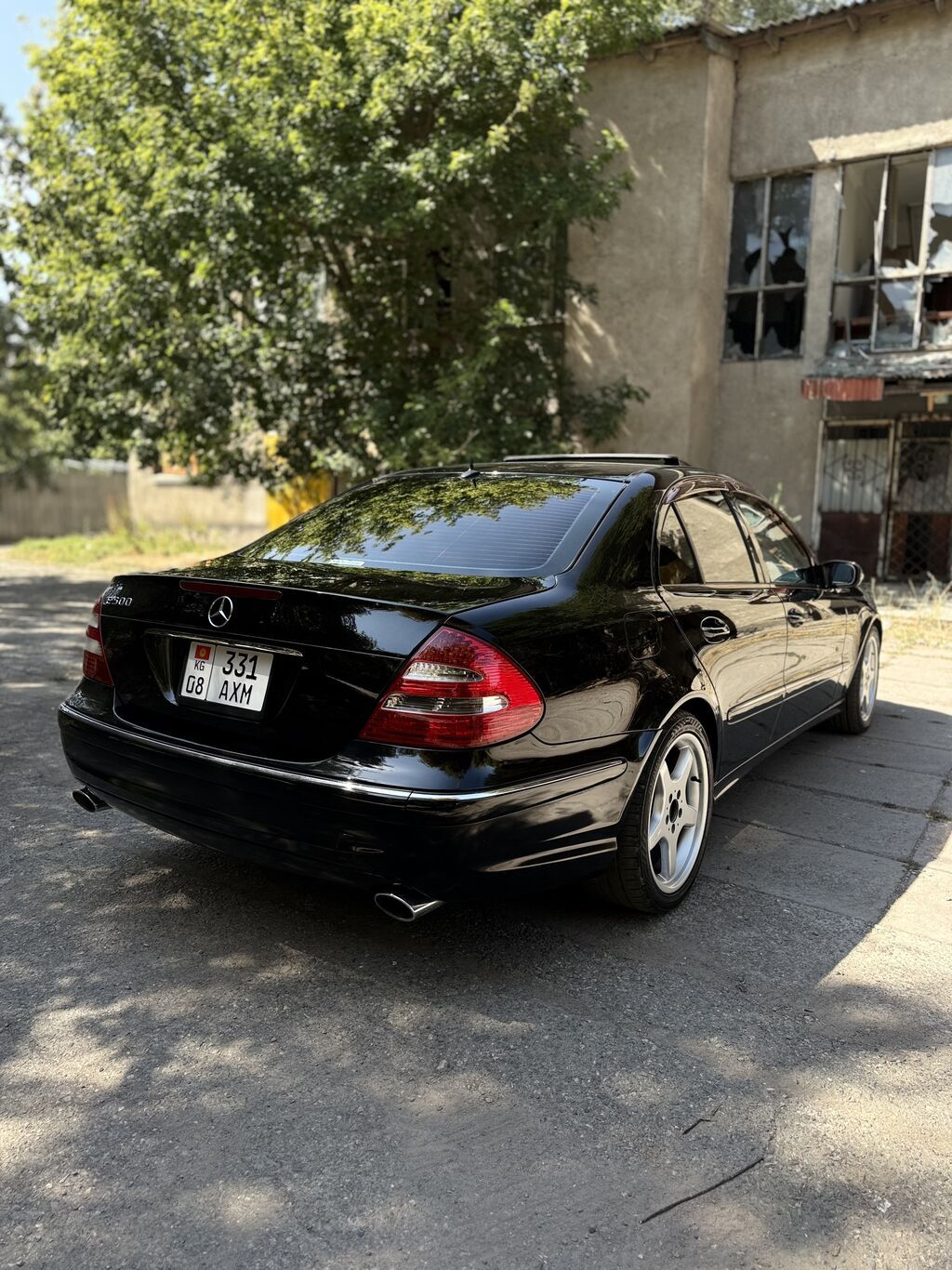 Mercedes-Benz E-Class: 2003 г., 5 л, Автомат, Бензин, Седан: фото 4