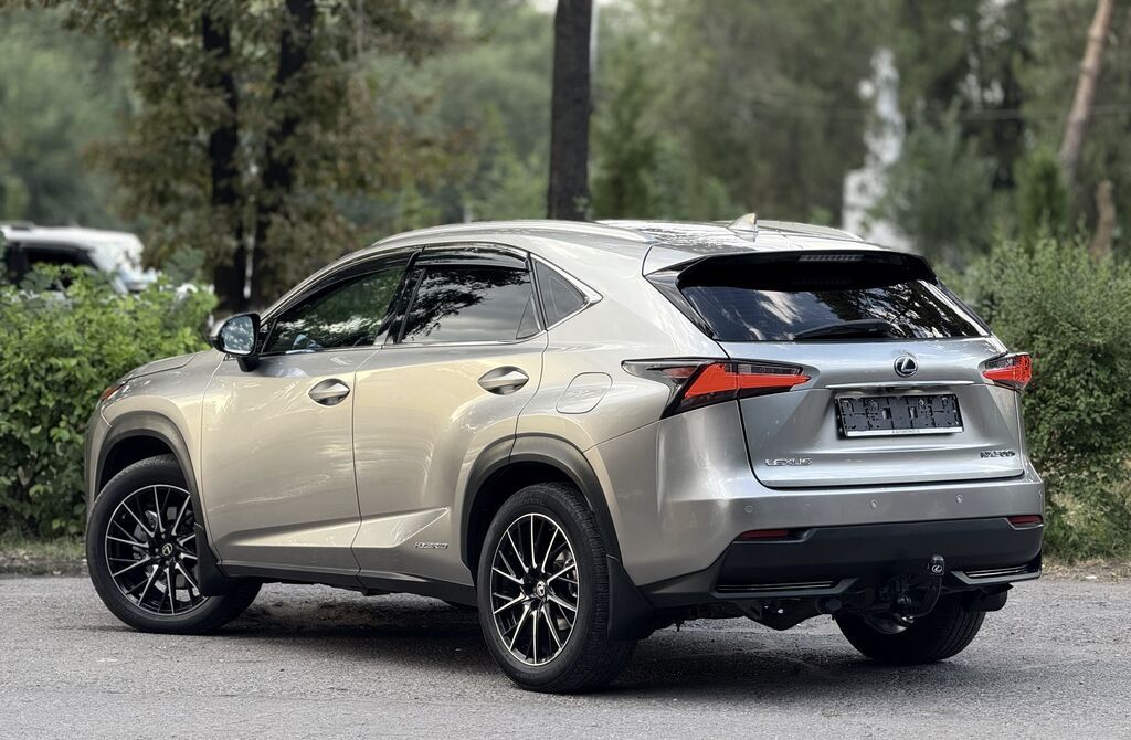 Lexus NX: 2016 г., 2.5 л, Вариатор, Гибрид, Кроссовер: фото 6