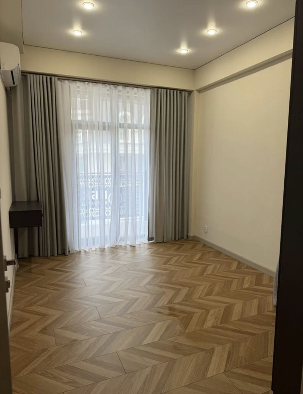 1 комната, 92 м², Свежий ремонт: фото 8