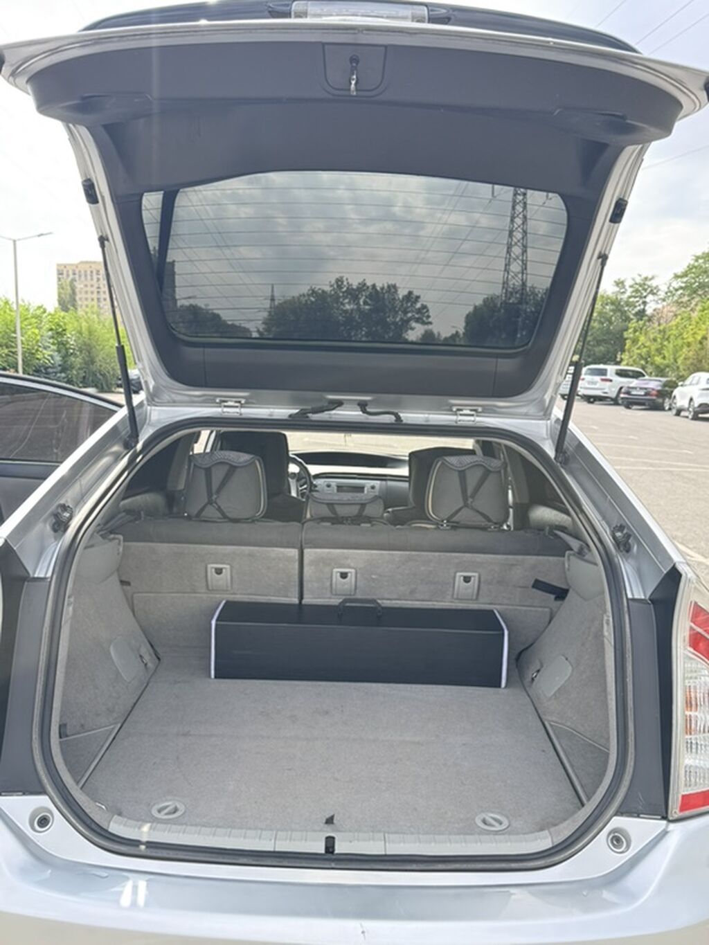Toyota Prius: 2012 г., 1.8 л, Автомат, Гибрид, Лифтбек: фото 5