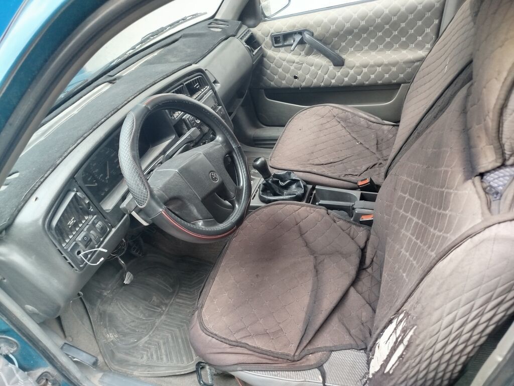 Volkswagen Passat: 1991 г., 1.8 л, Механика, Бензин, Универсал: фото 6