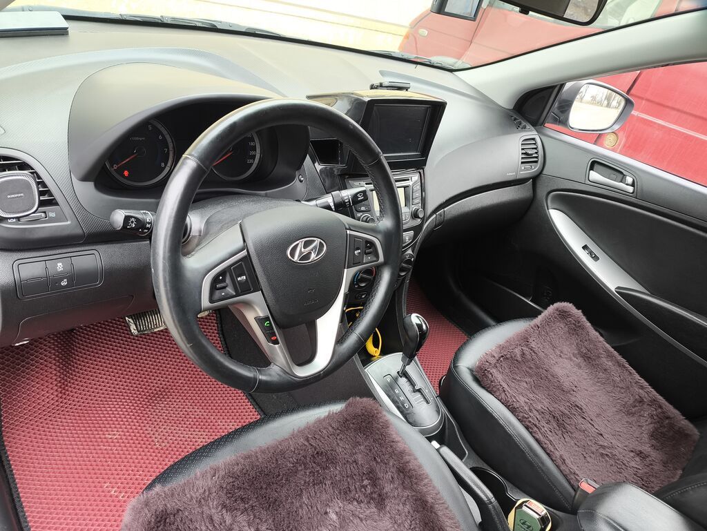 Hyundai Accent: 2019 г., 1.4 л, Автомат, Бензин, Седан: фото 8