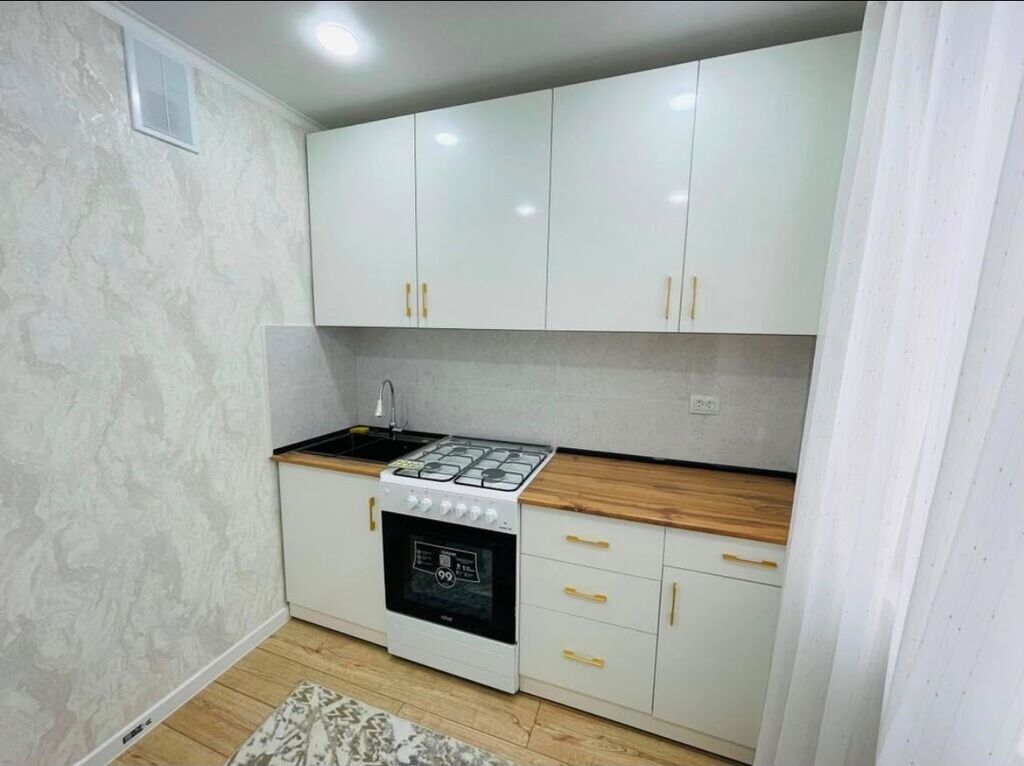 3 комнаты, 64 м², 7 мкр 104 серия, 4 этаж, Дизайнерский ремонт: фото 8