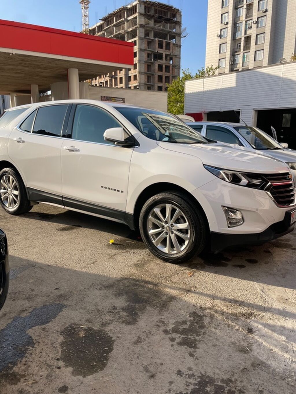 Chevrolet Equinox: 2020 г., 1.6 л, Автомат, Бензин, Кроссовер: фото 2