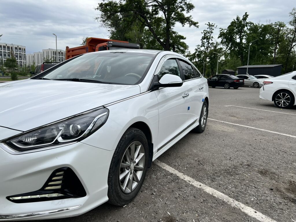 Hyundai Sonata: 2018 г., 2 л, Автомат, Бензин, Седан: фото 3