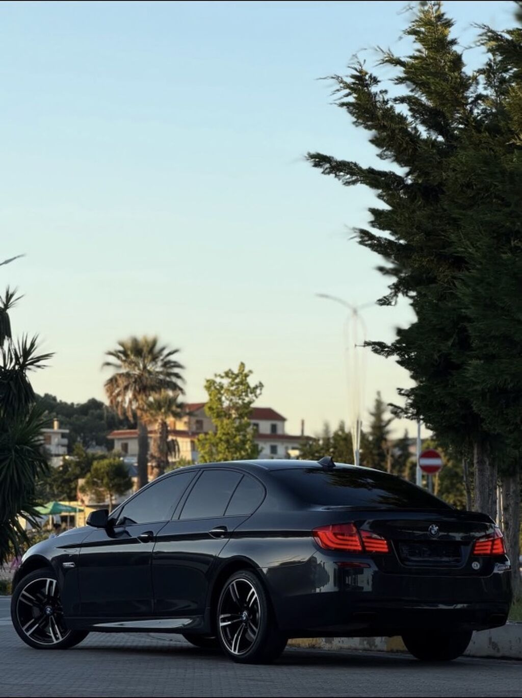 BMW 5 series: 2011 г., 3 л, Автомат, Бензин, Седан: фото 2