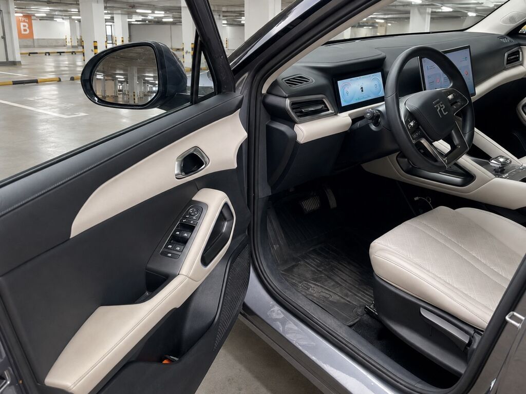 BYD Yuan Up: 2024 г., 0.1 л, Автомат, Электромобиль, Кроссовер: фото 6