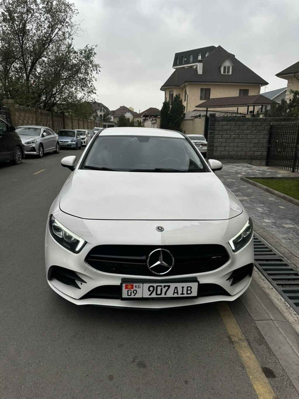 Mercedes-Benz A-Class: 2019 г., 2 л, Автомат, Бензин, Седан: фото 2