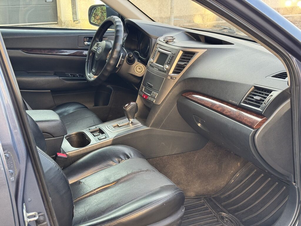 Subaru Legacy: 2014 г., 2.5 л, Автомат, Бензин, Седан: фото 8