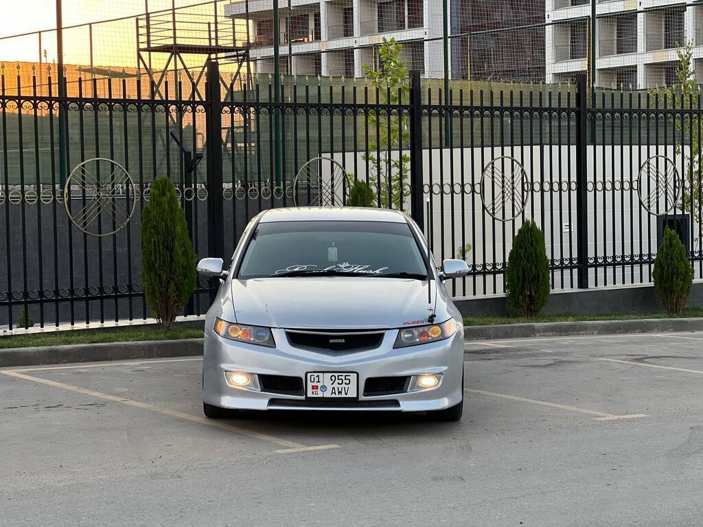 Honda Accord: 2003 г., 2.4 л, Автомат, Седан: фото 1