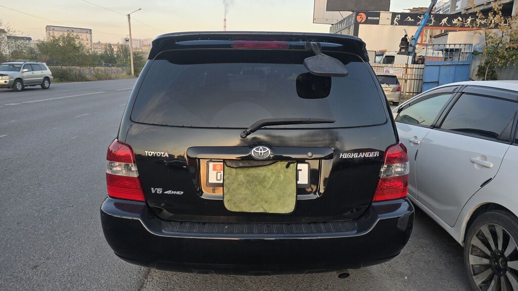 Toyota Highlander: 2004 г., 3.3 л, Автомат, Газ, Кроссовер: фото 6
