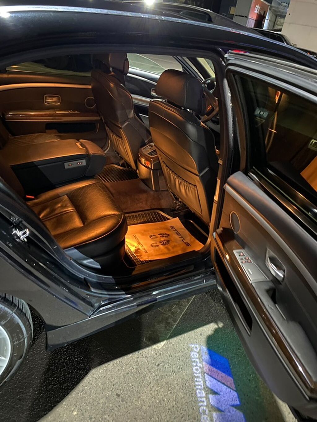 BMW 7 series: 2005 г., 4.8 л, Автомат, Бензин, Седан: фото 2