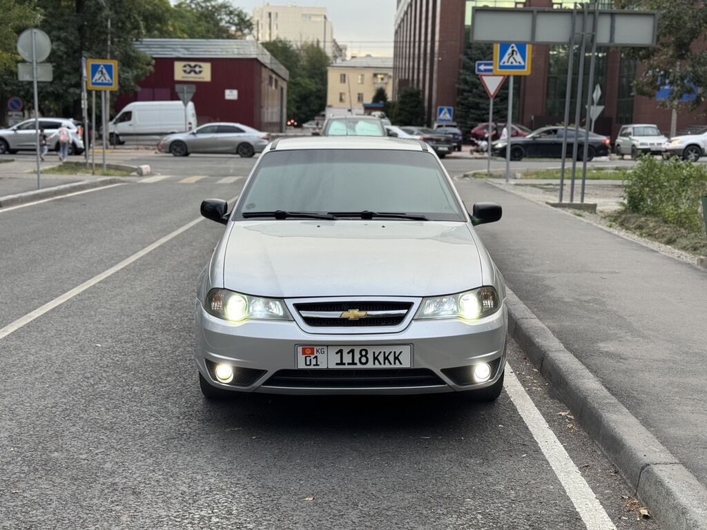 Daewoo Nexia: 2012 г., 1.6 л, Механика, Бензин, Седан: фото 3