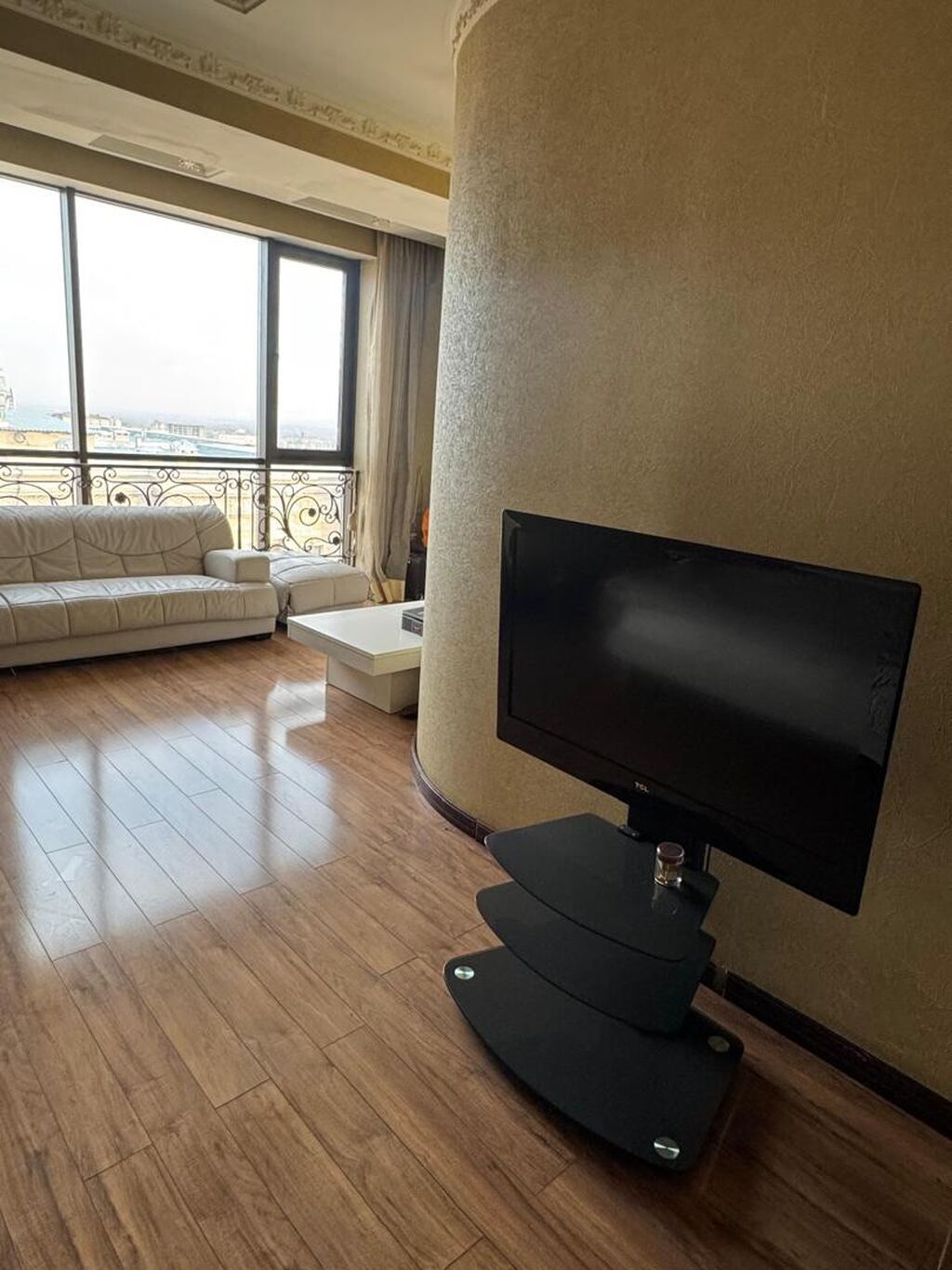 4 комнаты, 188 м², Дордой Плаза ТРЦ Элитка, 14 этаж, Старый ремонт: фото 5