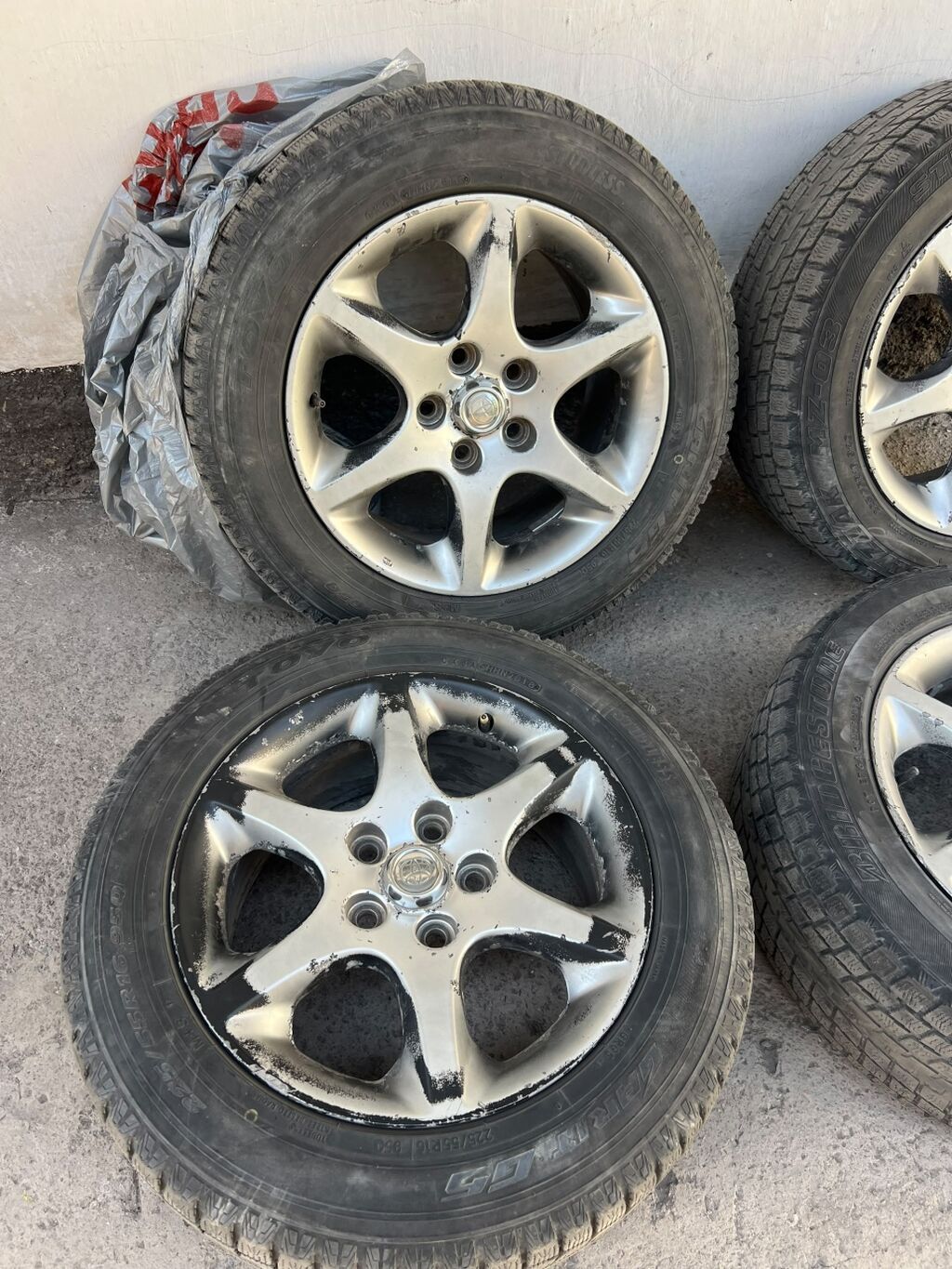 Колеса в сборе 225 / 55 / R 16, Зима, Б/у, Комплект, Легковые, Литые, отверстий - 5: фото 1