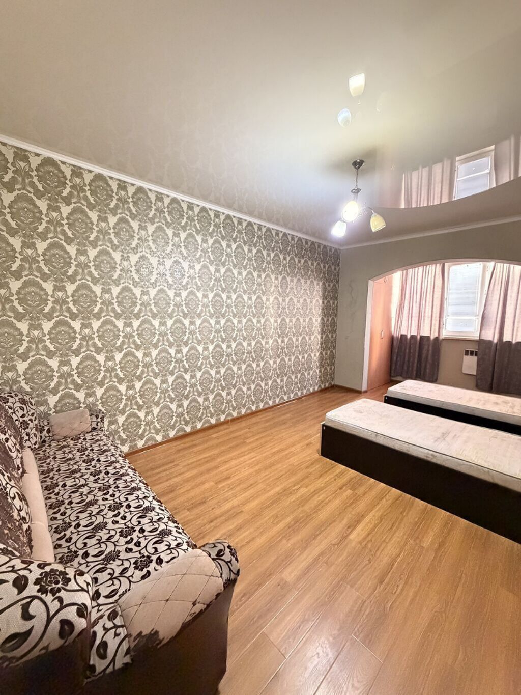 1 комната, 45 м², 106 серия улучшенная, 3 этаж, Косметический ремонт — фото 1