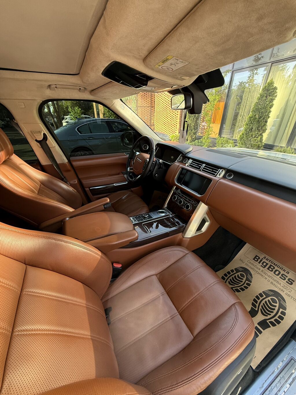 Land Rover Range Rover: 2014 г., 5 л, Автомат, Бензин, Внедорожник: фото 4