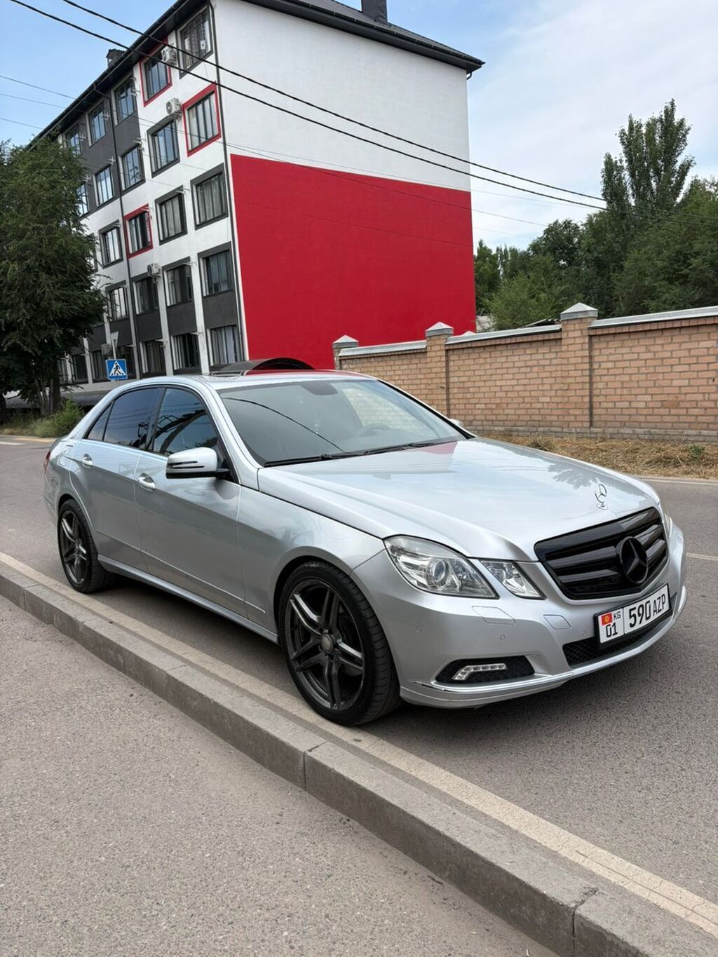 Mercedes-Benz E-Class: 2010 г., 3.5 л, Автомат, Бензин, Седан: фото 3