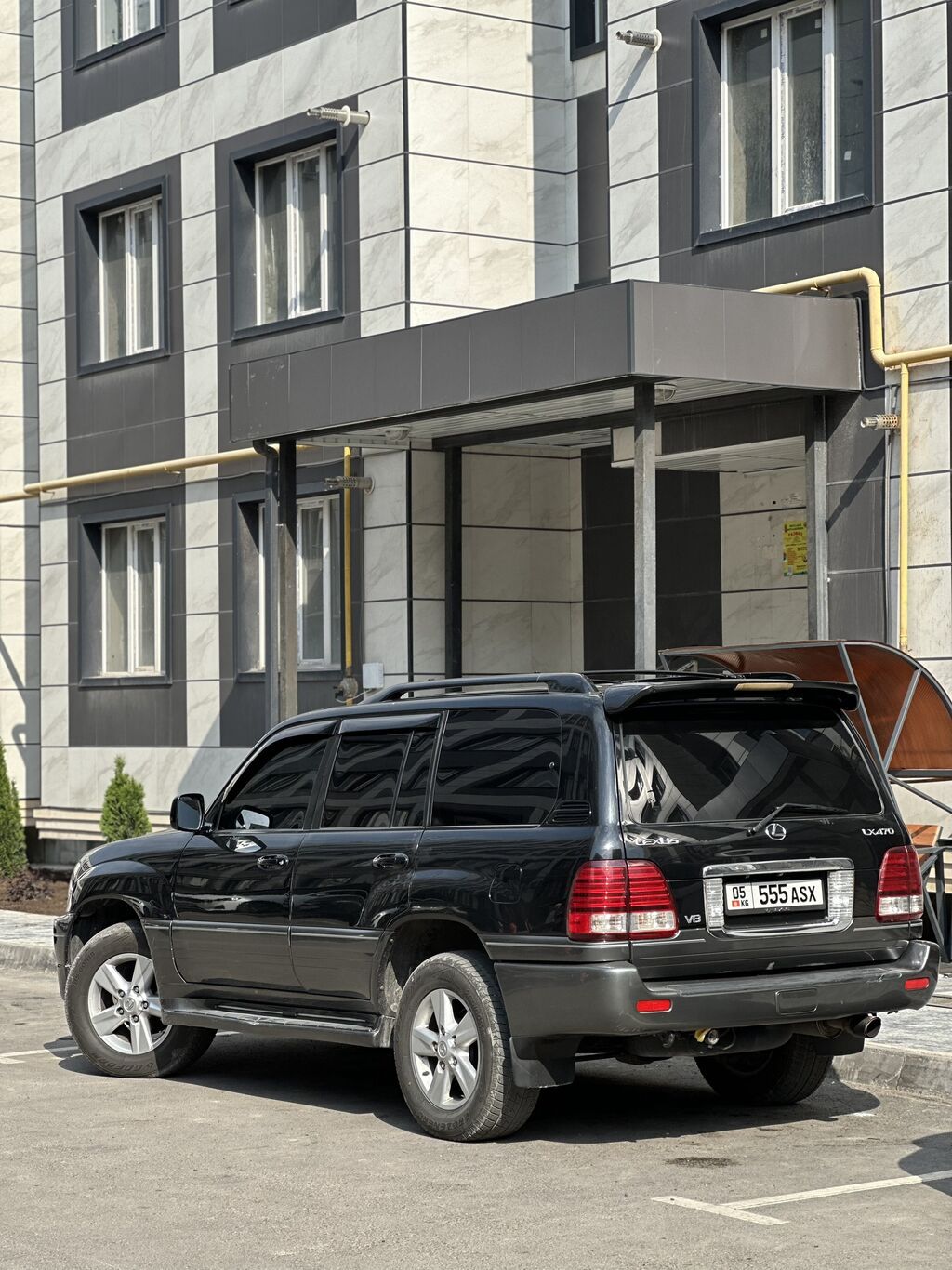 Lexus LX: 2005 г., 4.7 л, Автомат, Газ, Внедорожник: фото 3