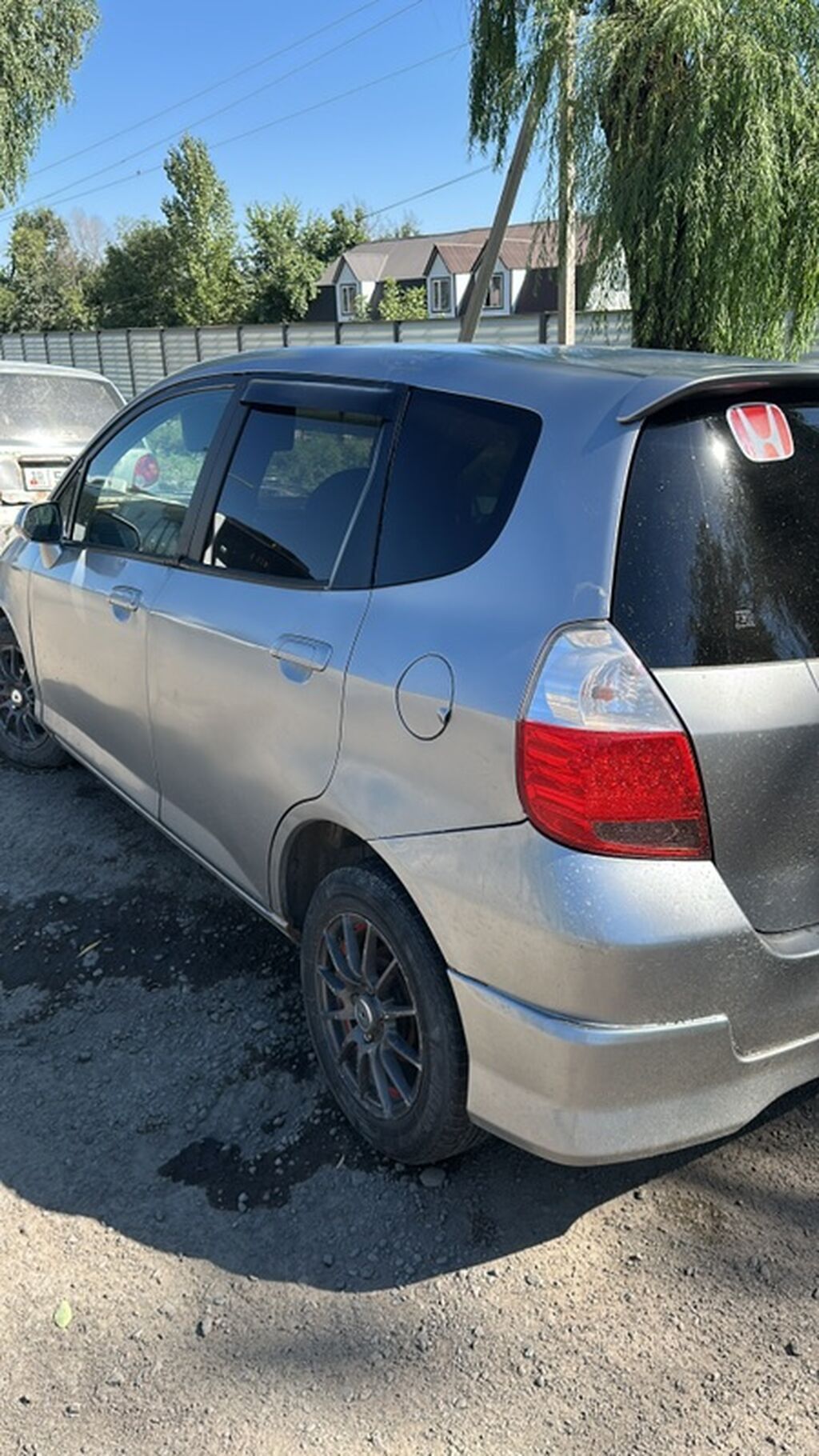 Honda Fit: 2003 г., 1.3 л, Вариатор, Бензин, Хэтчбэк: фото 2