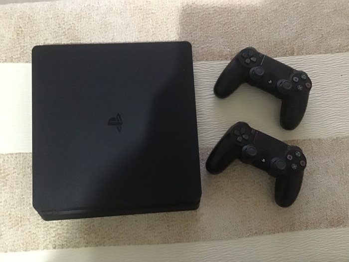PS4 (Sony Playstation 4): σε lalafo.gr σε Φυλή