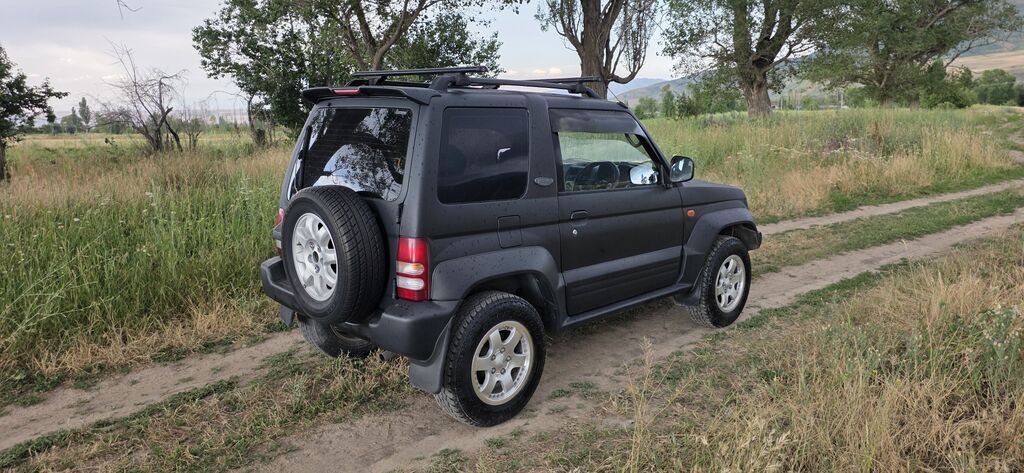 Mitsubishi Pajero Junior: 1995 г., 1.1 л, Автомат, Бензин, Внедорожник: фото 4