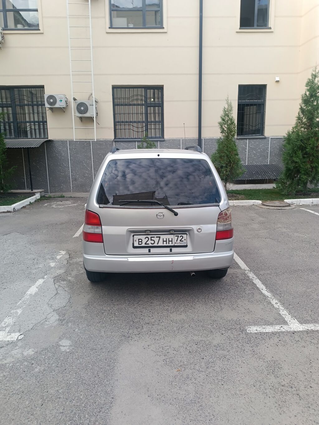 Mazda Demio 1999 г., 1.3 л, автомат: фото 3