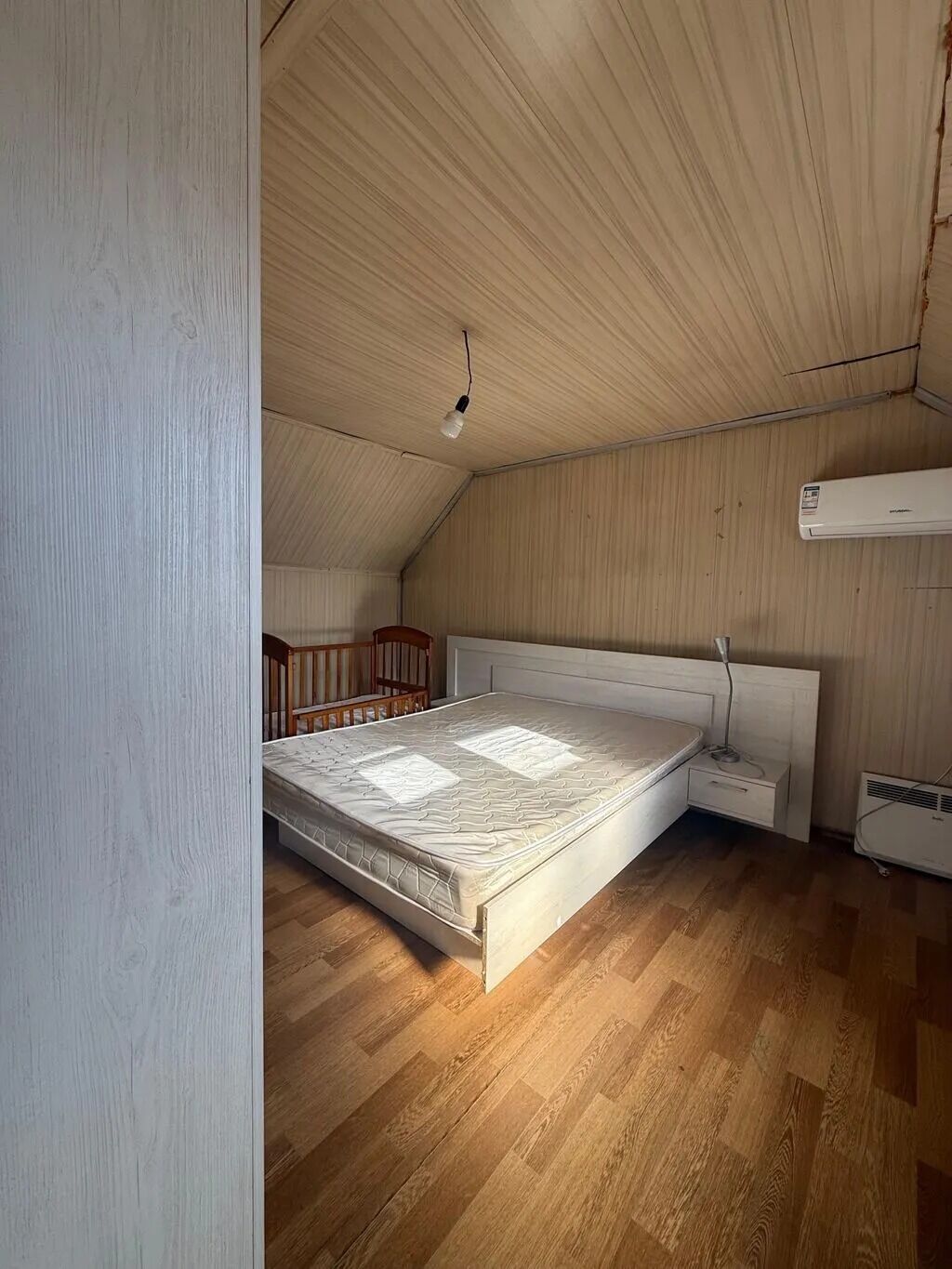 90 м², 3 комнаты, Гоин, Без животных: фото 1