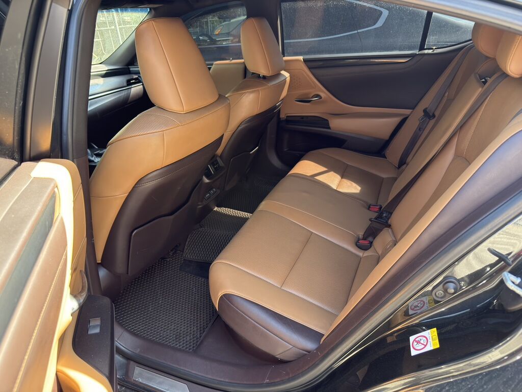 Lexus ES: 2019 г., 2.5 л, Автомат, Гибрид, Седан: фото 7