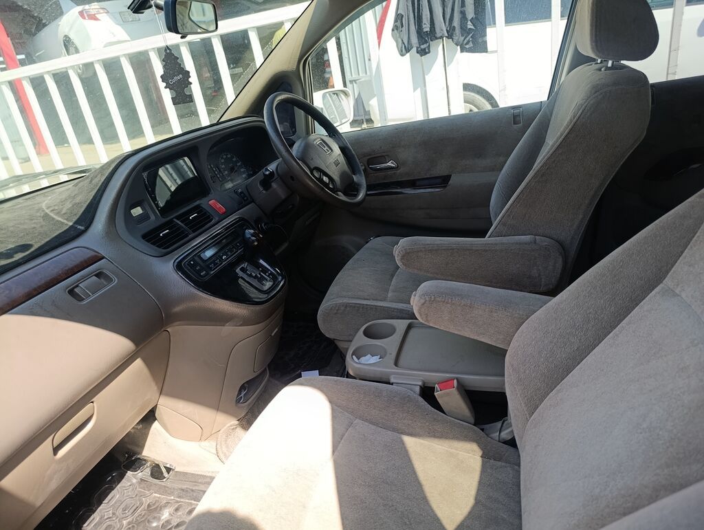 Honda Odyssey: 2000 г., Автомат, Минивэн: фото 2