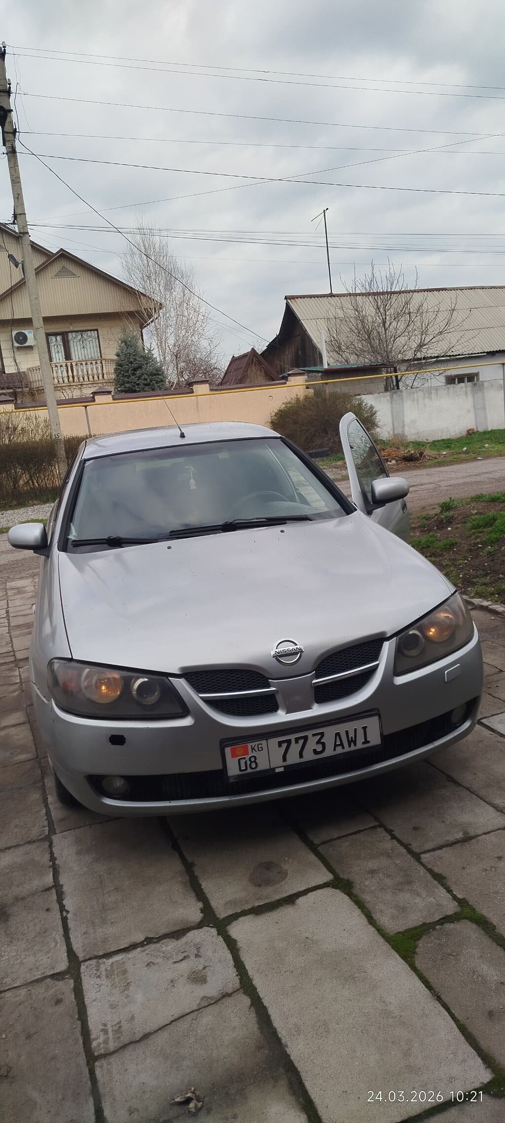Nissan Almera: 2005 г., 1.5 л, Механика, Бензин, Седан: фото 2