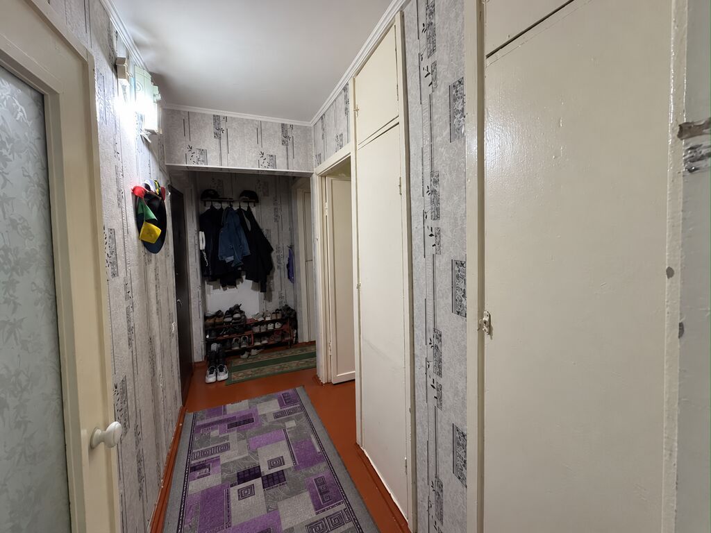 2 комнаты, 44 м², 8 мкр 104 серия, 2 этаж, Старый ремонт: фото 5