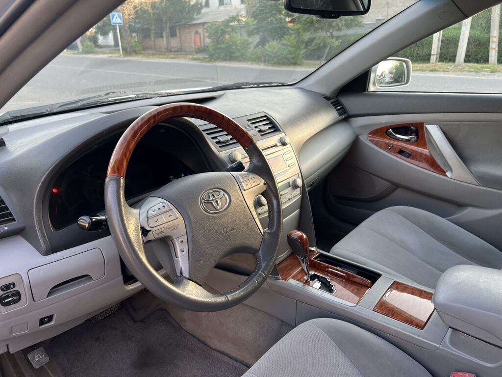 Toyota Camry: 2009 г., 2.5 л, Автомат, Бензин, Седан: фото 4