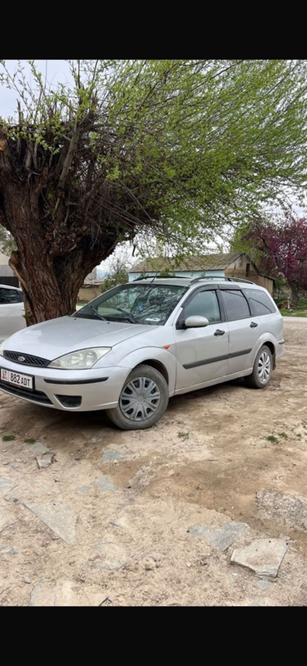 Ford Focus: 2003 г., Механика, Универсал: фото 3