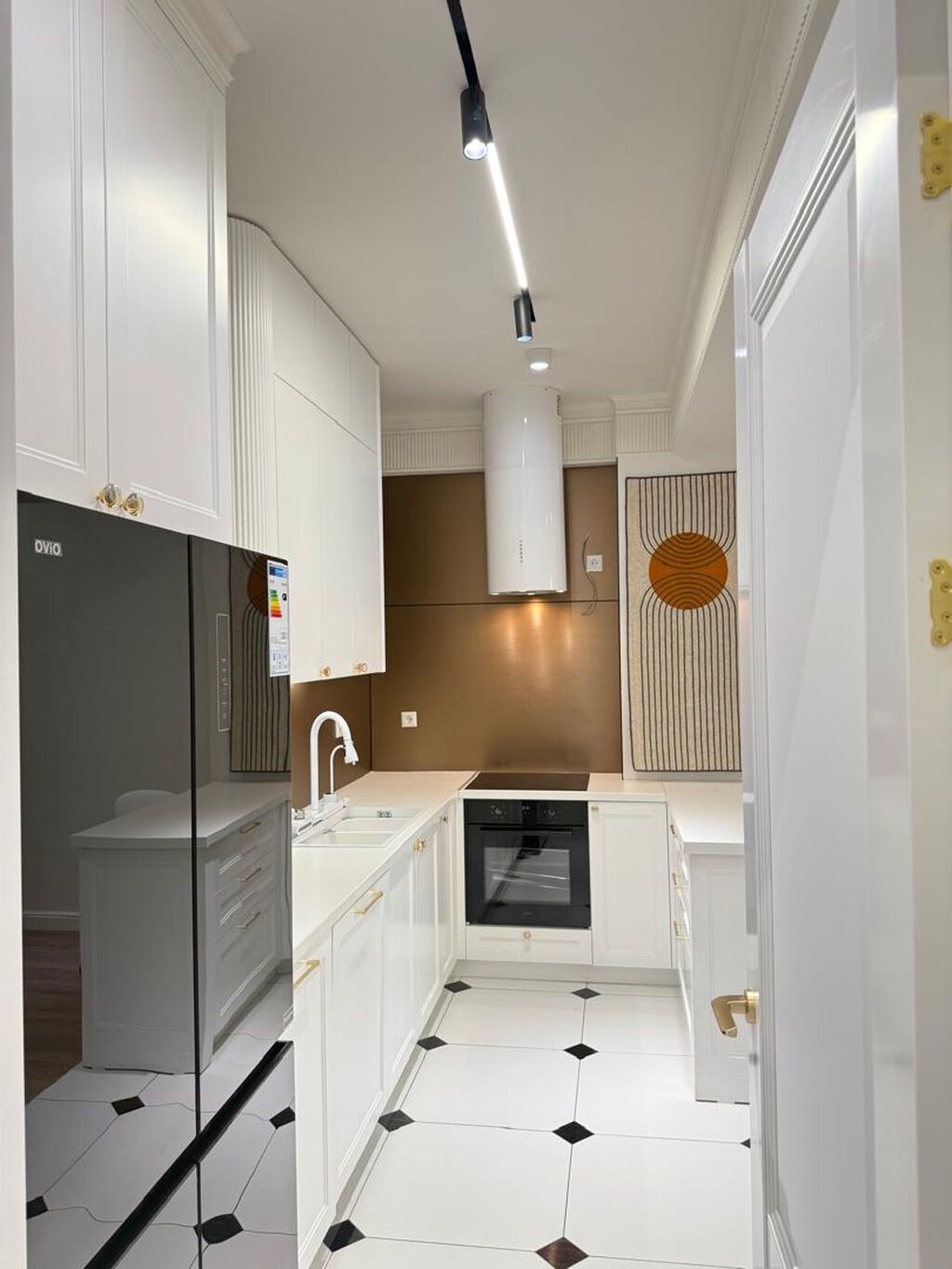 3 комнаты, 131 м², Асанбай мкр Элитка, 4 этаж, Дизайнерский ремонт: фото 2