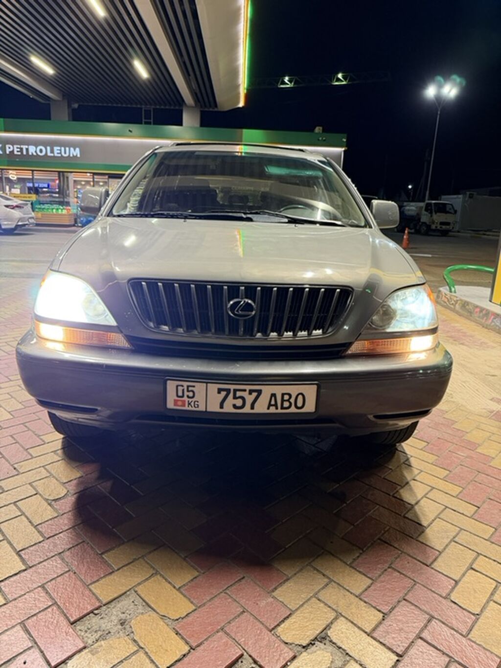 Lexus RX: 2000 г., 3 л, Автомат, Газ, Кроссовер: фото 2