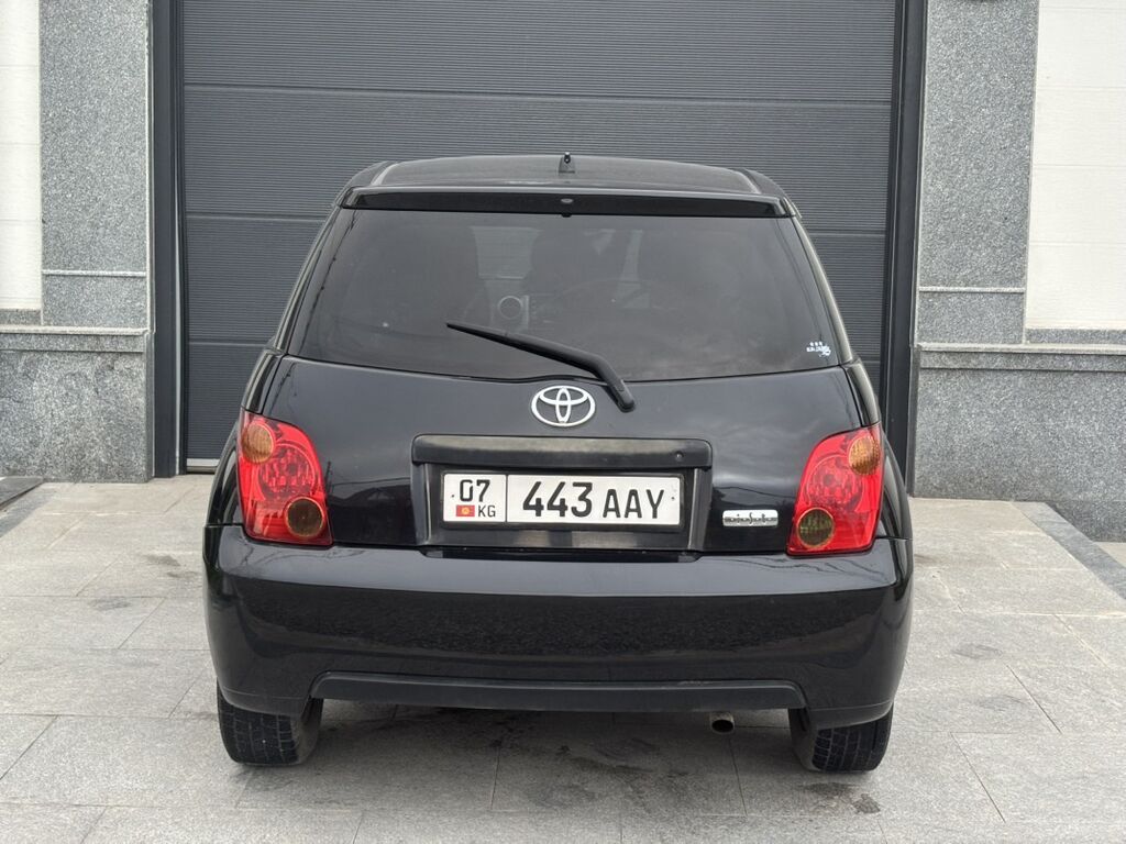 Toyota Ist: 2003 г., 1.3 л, Автомат, Бензин, Хэтчбэк: фото 5