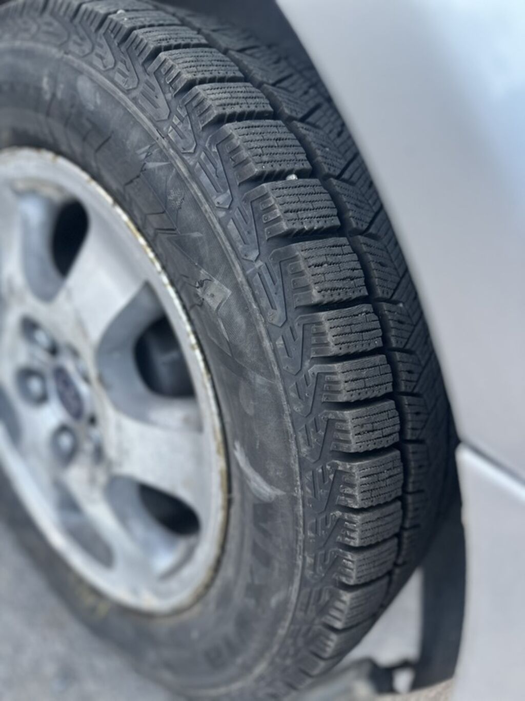 Toyota Ipsum: 2002 г., 2.4 л, Автомат, Газ, Минивэн: фото 3