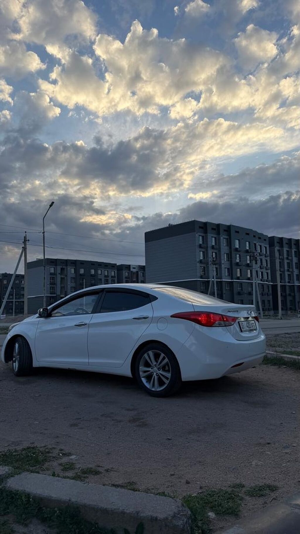 Hyundai Elantra: 2012 г., Бензин, Седан: фото 3