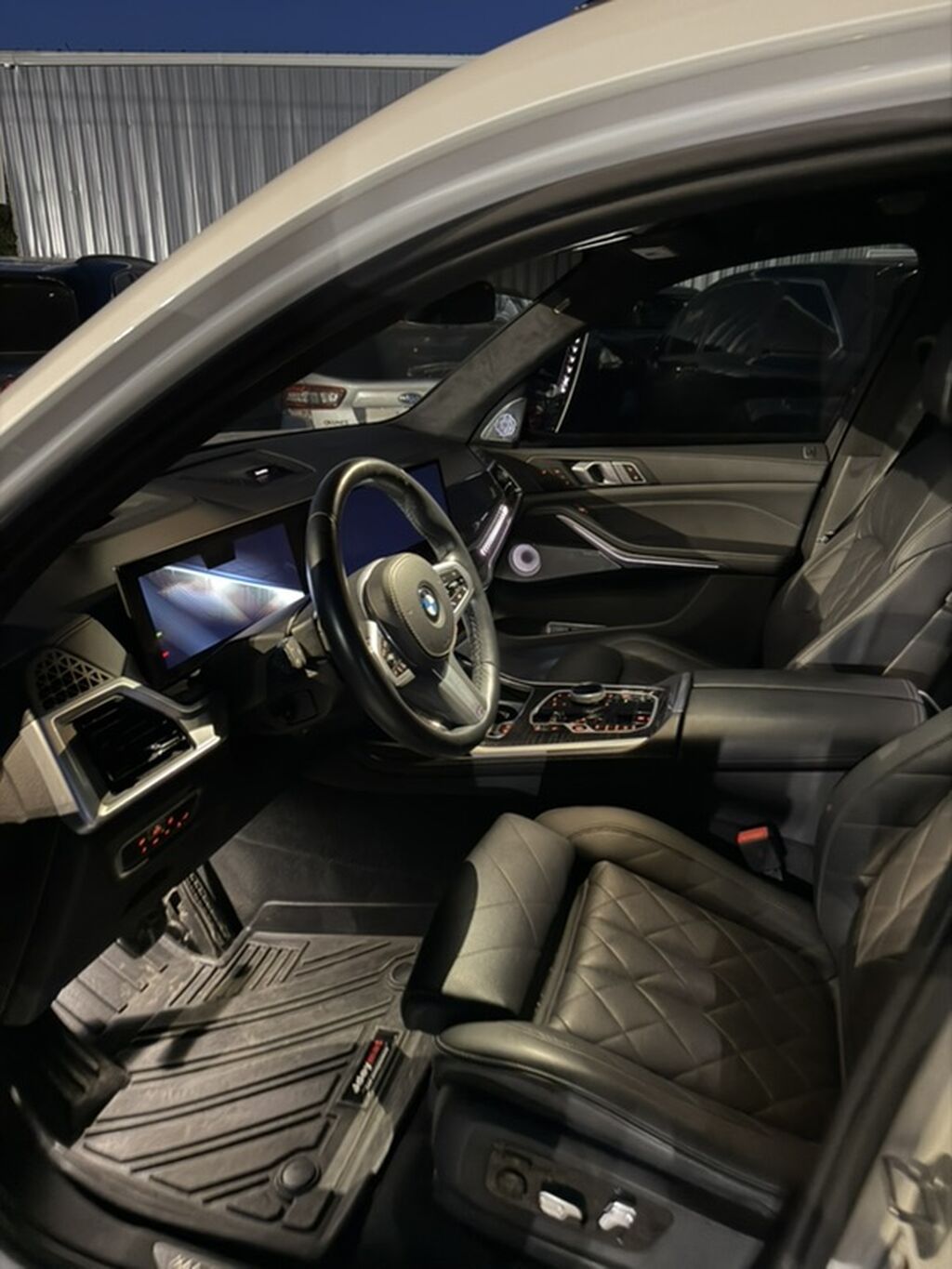 BMW X7: 2023 г., Автомат, Внедорожник — фото 5