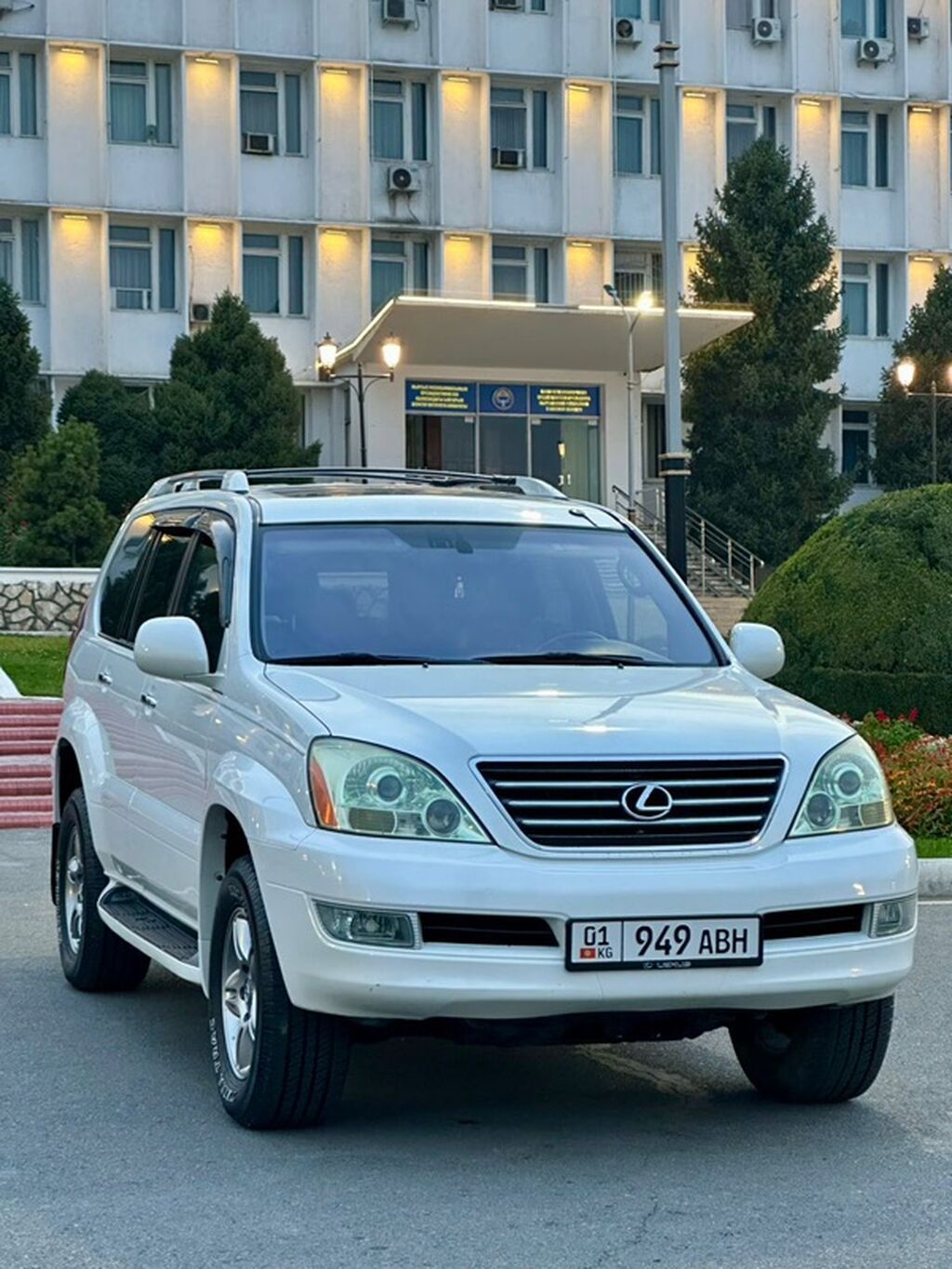 Lexus GX: 2008 г., 4.7 л, Автомат, Газ, Внедорожник: фото 1
