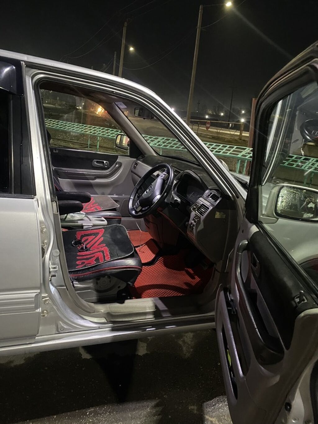 Honda CR-V: 1999 г., 2 л, Автомат, Бензин, Кроссовер: фото 3