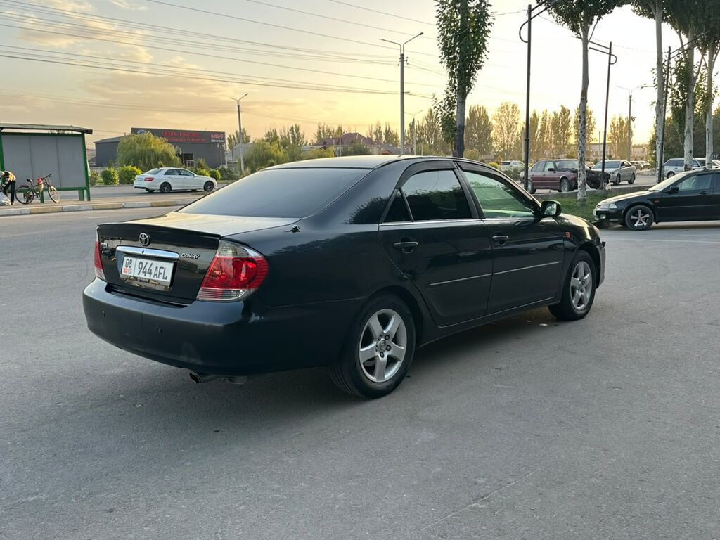 Toyota Camry: 2005 г., 3 л, Автомат, Газ, Седан: фото 3