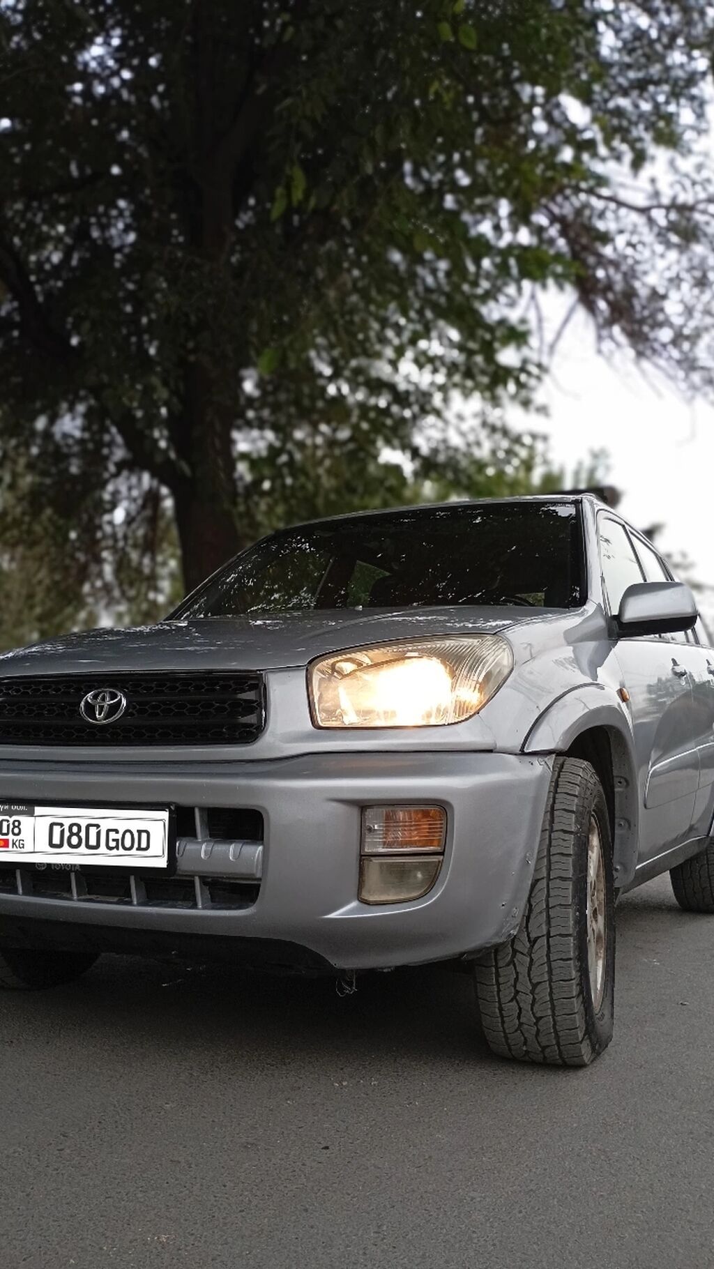 Toyota RAV4: 2003 г., 2 л, Автомат, Бензин, Кроссовер: фото 2